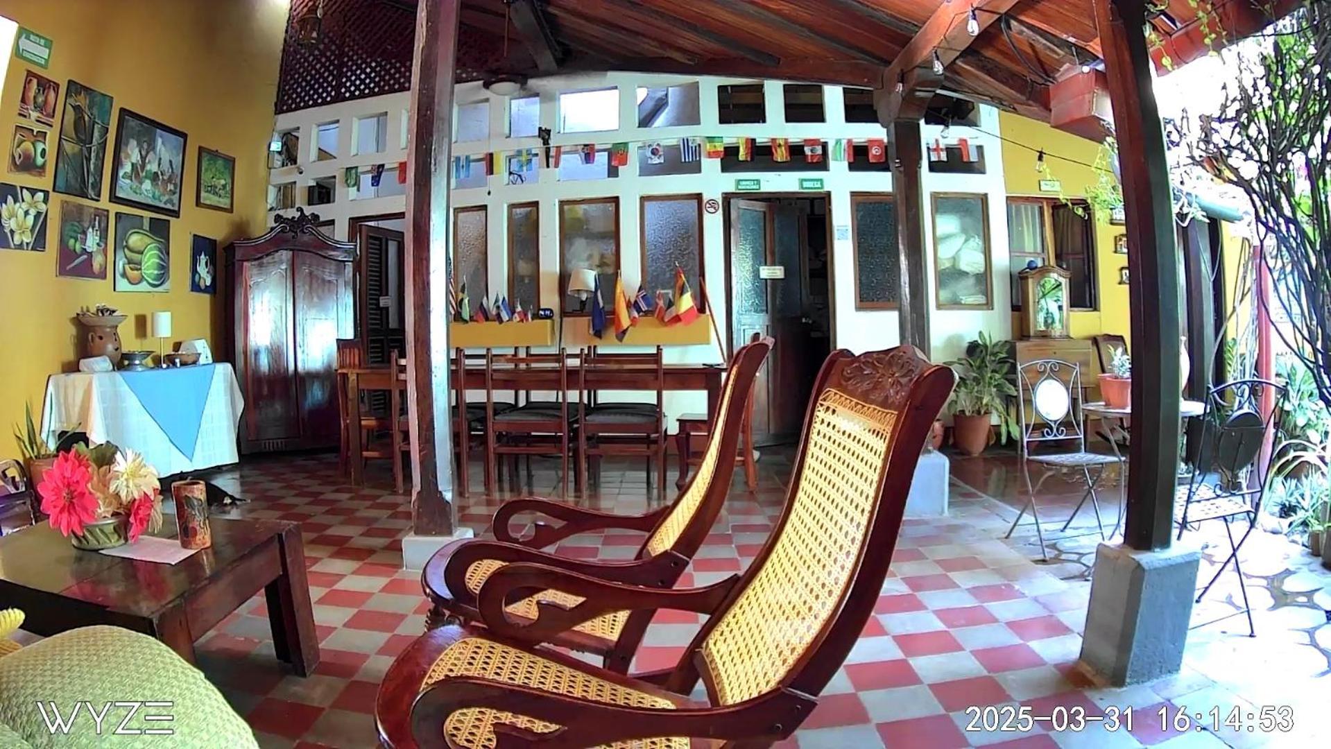 Hostal Fuente Castalia, B Y B Leon Bagian luar foto